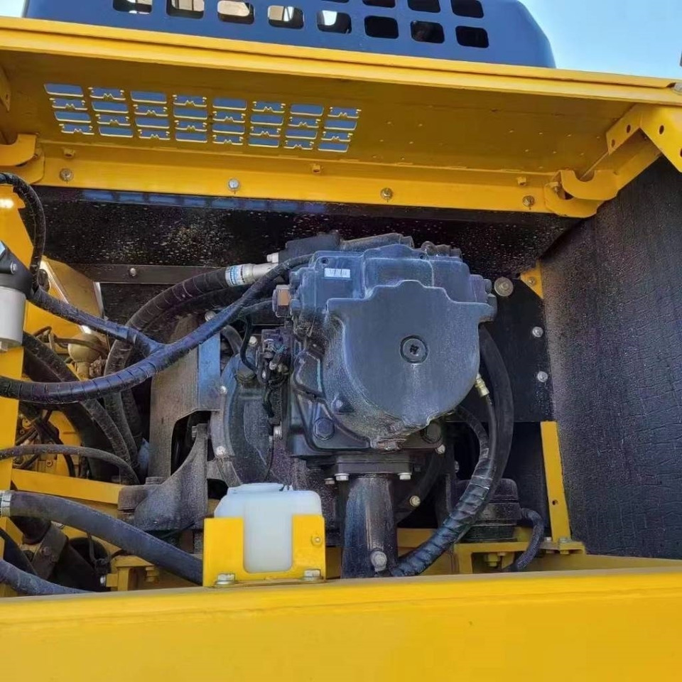 Komatsu PC 450 - Paletli ekskavatör: fotoğraf 3 Komatsu PC 450 - Paletli ekskavatör: fotoğraf 3