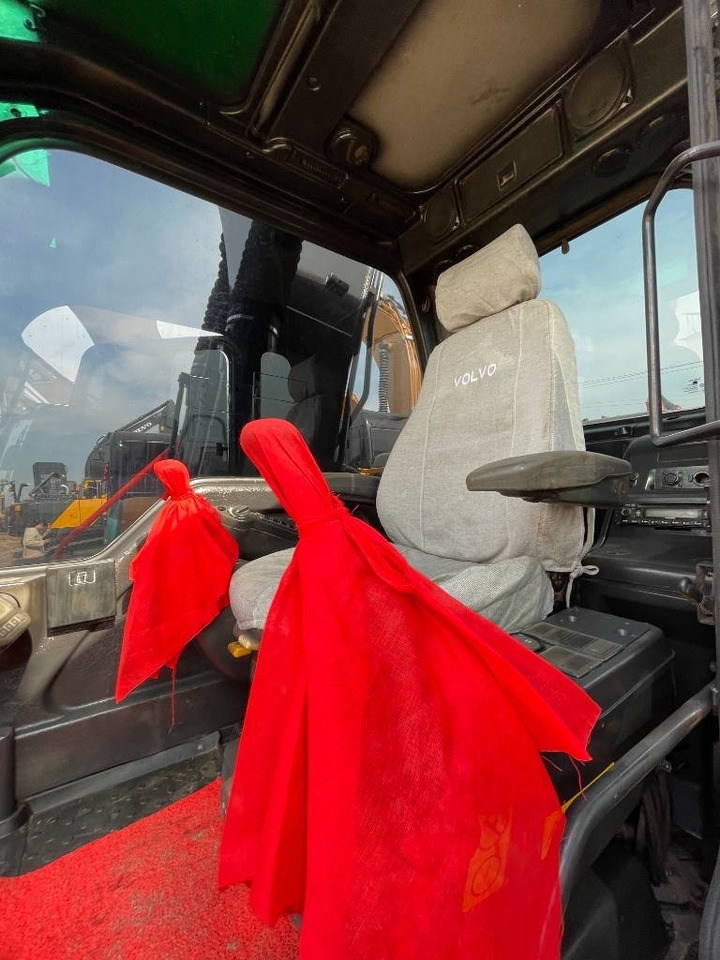 Volvo EC 140 - Paletli ekskavatör: fotoğraf 4 Volvo EC 140 - Paletli ekskavatör: fotoğraf 4