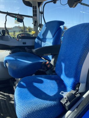 New Holland T7.210 - Traktör: fotoğraf 5 New Holland T7.210 - Traktör: fotoğraf 5