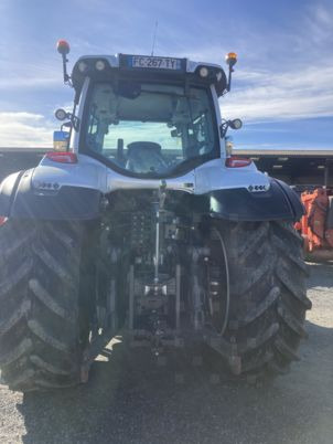 Valtra T154 VERSU - Traktör: fotoğraf 4 Valtra T154 VERSU - Traktör: fotoğraf 4