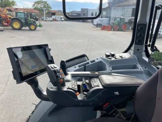 Valtra T214 DIRECT - Traktör: fotoğraf 5 Valtra T214 DIRECT - Traktör: fotoğraf 5
