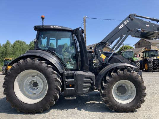 Valtra T215 DIRECT - Traktör: fotoğraf 5 Valtra T215 DIRECT - Traktör: fotoğraf 5