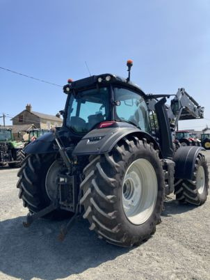 Valtra T215 DIRECT - Traktör: fotoğraf 3 Valtra T215 DIRECT - Traktör: fotoğraf 3