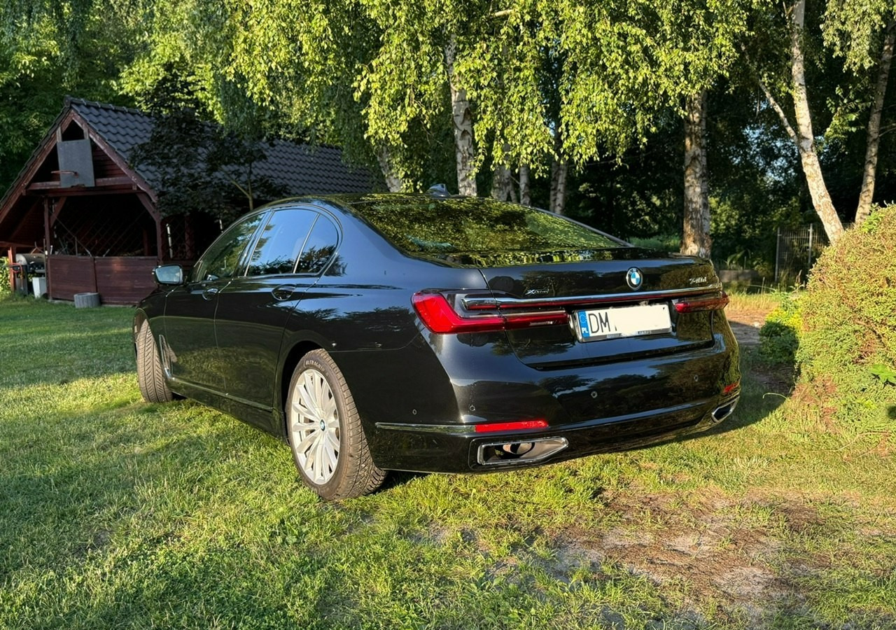 BMW SERIA 7 II (G11/G12) BMW SERIA 7 740d Xdrive 340KM Luxury+Exclusive Masaże Adaptiv Oś Lasery 2022 FV2 - Sedan araba: fotoğraf 2 BMW SERIA 7 II (G11/G12) BMW SERIA 7 740d Xdrive 340KM Luxury+Exclusive Masaże Adaptiv Oś Lasery 2022 FV2 - Sedan araba: fotoğraf 2