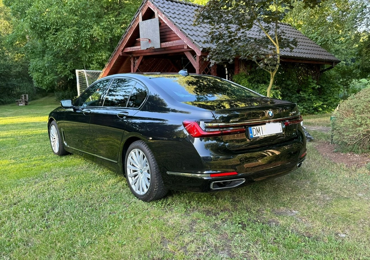 BMW SERIA 7 II (G11/G12) BMW SERIA 7 740d Xdrive 340KM Luxury+Exclusive Masaże Adaptiv Oś Lasery 2022 FV2 - Sedan araba: fotoğraf 5 BMW SERIA 7 II (G11/G12) BMW SERIA 7 740d Xdrive 340KM Luxury+Exclusive Masaże Adaptiv Oś Lasery 2022 FV2 - Sedan araba: fotoğraf 5