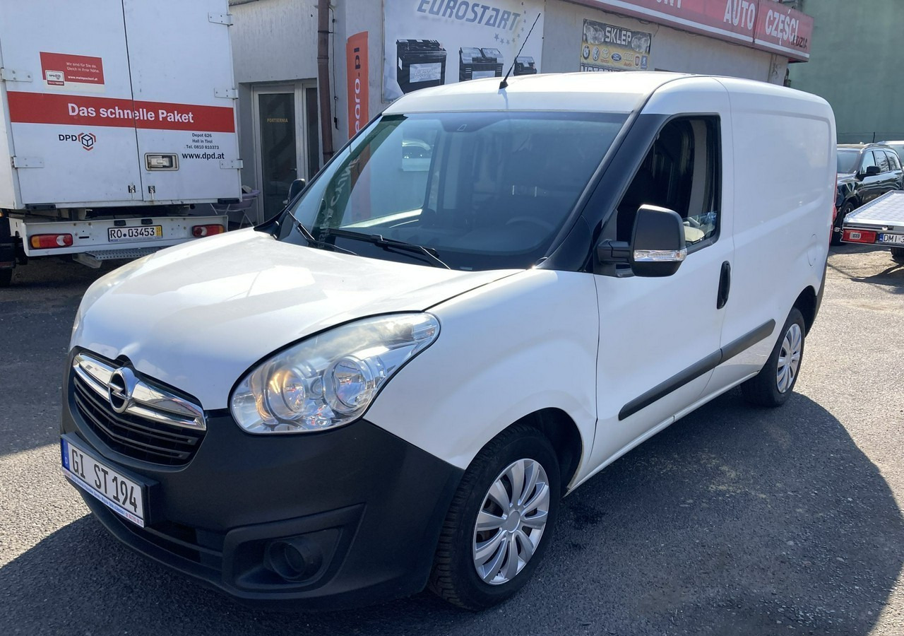 Fiat Doblo Fiat Doblo 1,3 jtd ECO Flex chłodnia do leków 2013 - Panelvan: fotoğraf 4 Fiat Doblo Fiat Doblo 1,3 jtd ECO Flex chłodnia do leków 2013 - Panelvan: fotoğraf 4