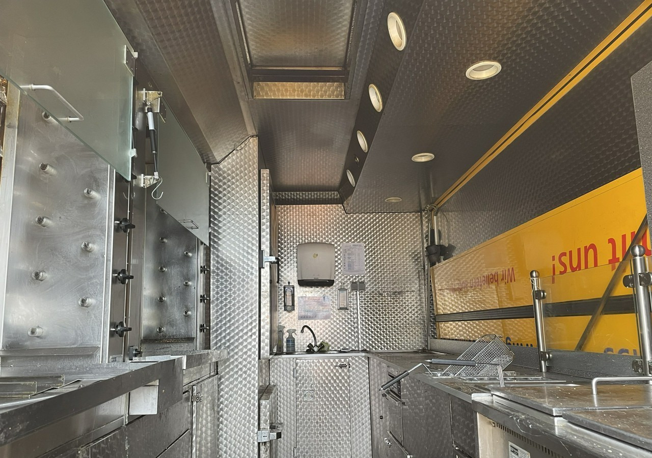 Fiat Ducato Ducato Autogrill Autosklep Foodtruck food truck Gastronomiczny 2018 - Gida kamyon: fotoğraf 2 Fiat Ducato Ducato Autogrill Autosklep Foodtruck food truck Gastronomiczny 2018 - Gida kamyon: fotoğraf 2