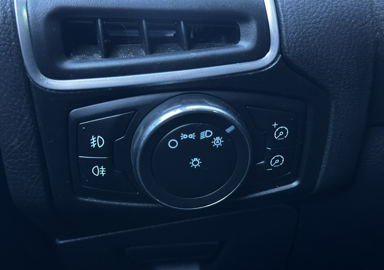 Hatchback Ford Focus III Ford Focus Bogate wyposażenie 2012: fotoğraf 13