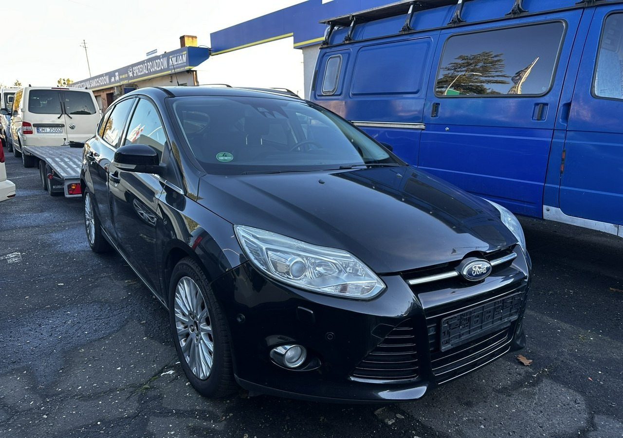 Ford Focus III Ford Focus Bogate wyposażenie 2012 - Hatchback: fotoğraf 1 Ford Focus III Ford Focus Bogate wyposażenie 2012 - Hatchback: fotoğraf 1