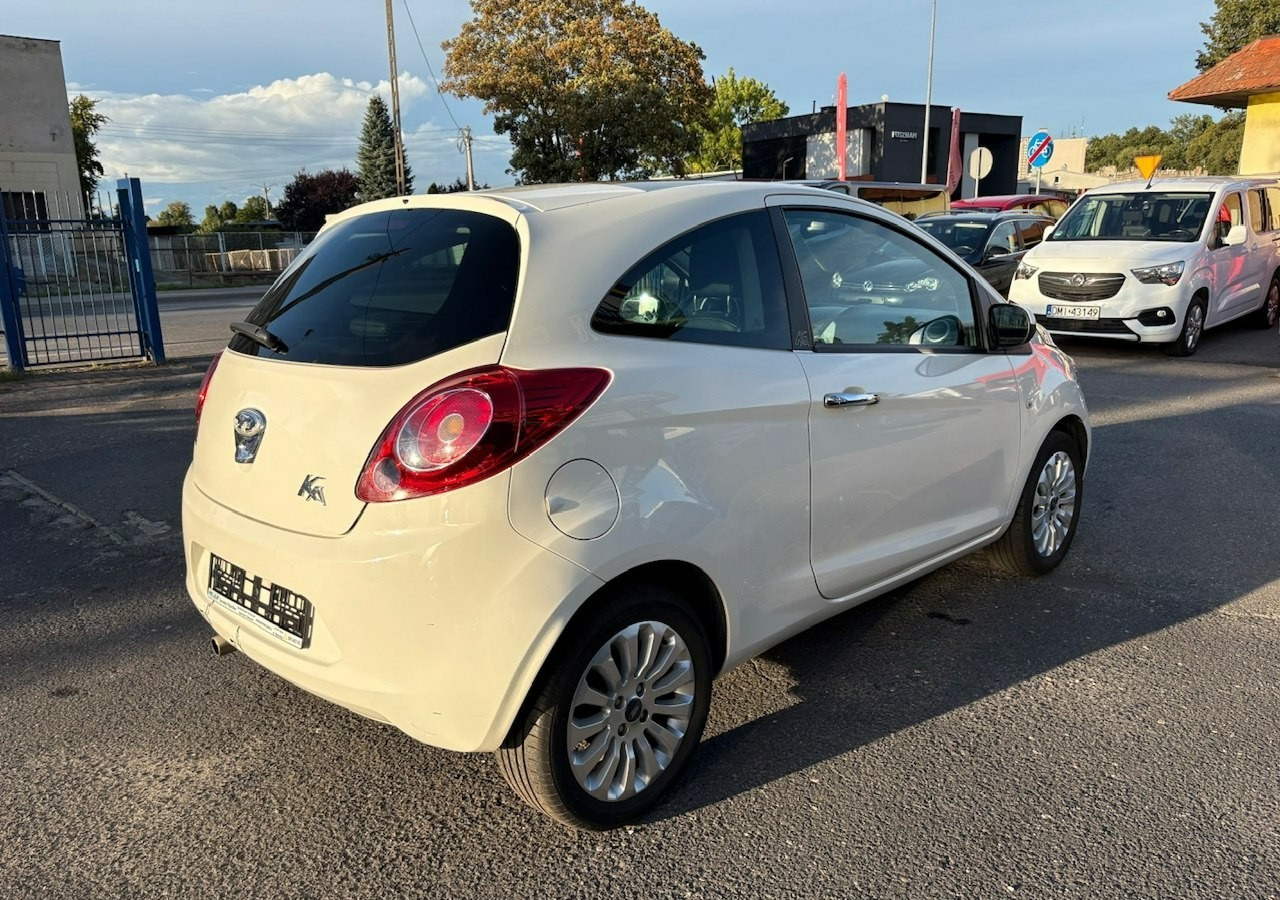 Ford KA II Ford KA 1.2 Champions Edition Klima Panorama 2012 - Hatchback: fotoğraf 4 Ford KA II Ford KA 1.2 Champions Edition Klima Panorama 2012 - Hatchback: fotoğraf 4