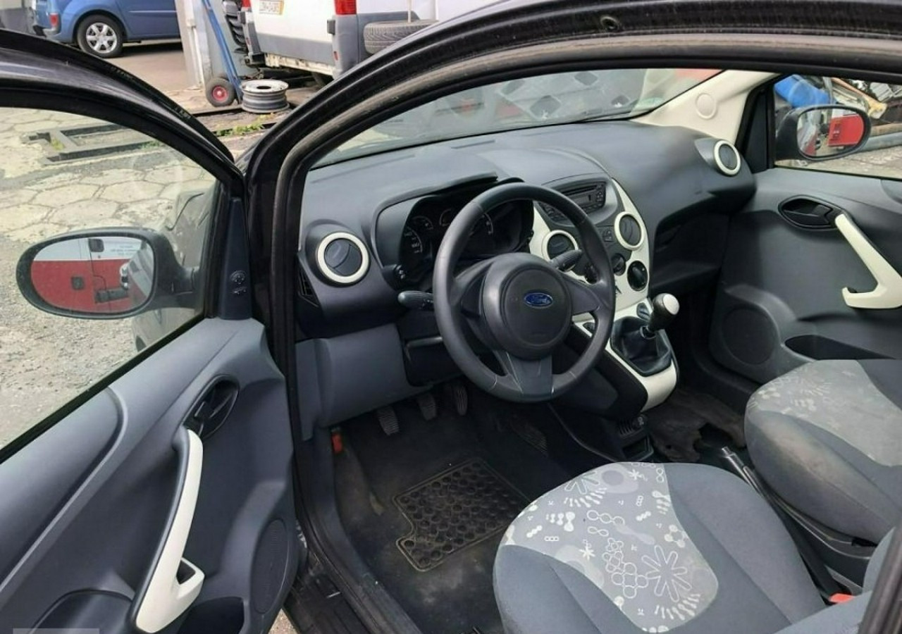Ford KA II Ford KA 1,3 tdci 75KM 2012 - Hatchback: fotoğraf 3 Ford KA II Ford KA 1,3 tdci 75KM 2012 - Hatchback: fotoğraf 3