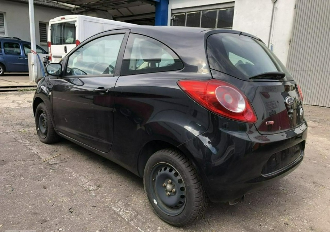 Ford KA II Ford KA 1,3 tdci 75KM 2012 - Hatchback: fotoğraf 4 Ford KA II Ford KA 1,3 tdci 75KM 2012 - Hatchback: fotoğraf 4