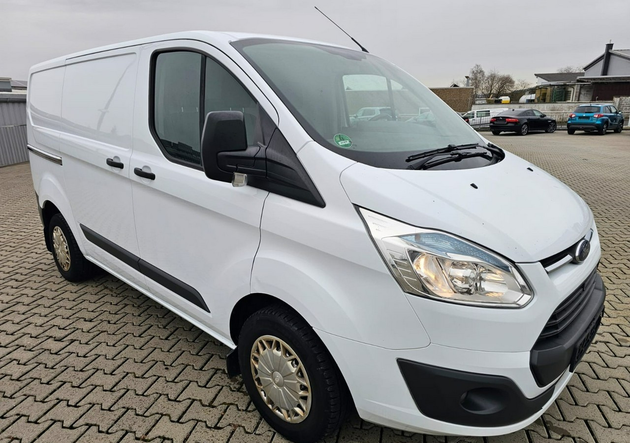 Ford Transit Transit Custom Ford Transit Custom 2.2-125KM Klima 2015 - Panelvan: fotoğraf 1 Ford Transit Transit Custom Ford Transit Custom 2.2-125KM Klima 2015 - Panelvan: fotoğraf 1