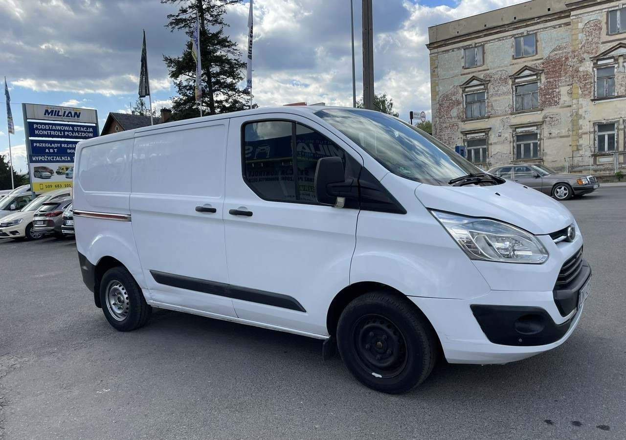 Ford Transit Transit Custom Transit Custom 2.0 Klima 153tkm Model 2018 - Panelvan: fotoğraf 1 Ford Transit Transit Custom Transit Custom 2.0 Klima 153tkm Model 2018 - Panelvan: fotoğraf 1