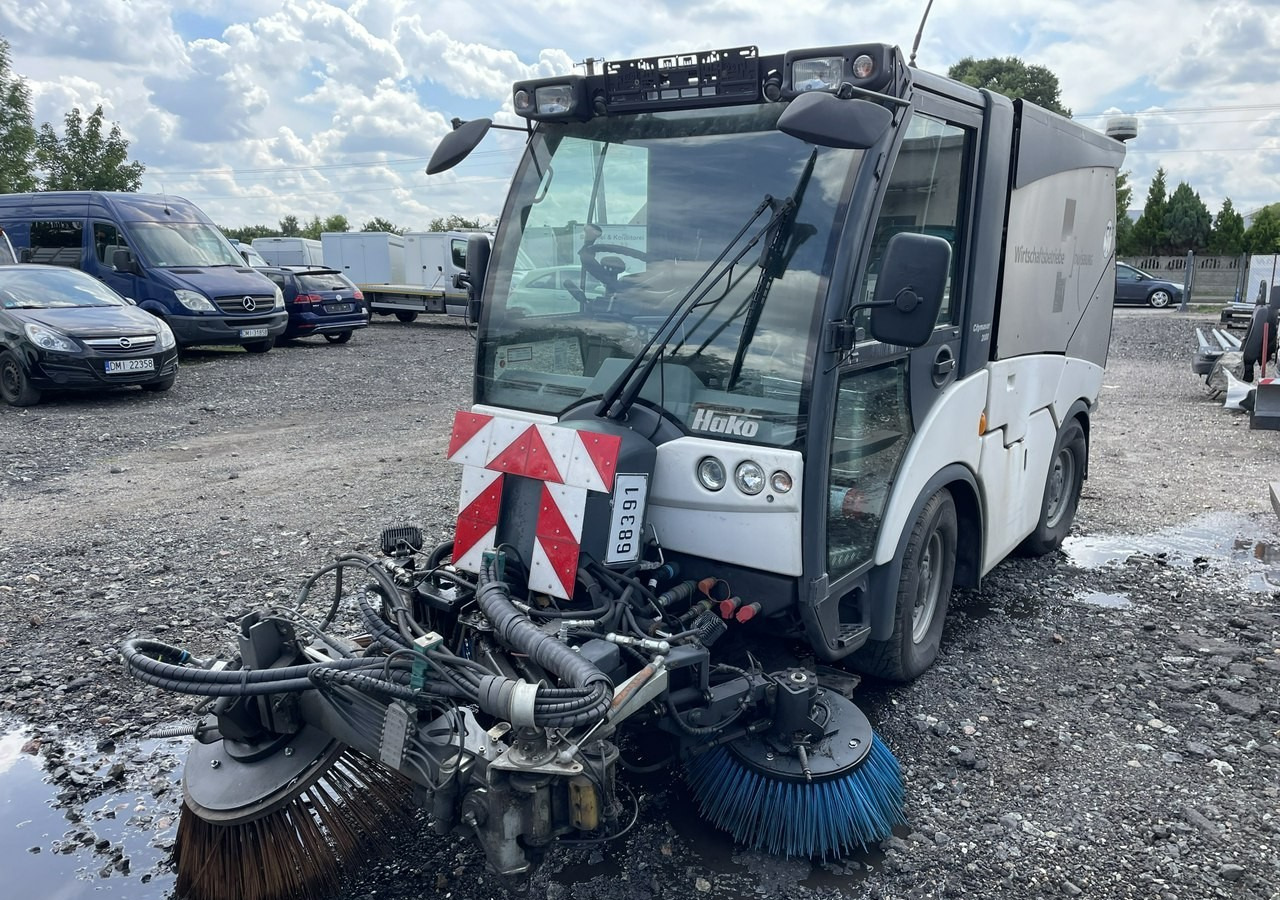 Inna Inny Hako Citymaster 2000 Zamiatarka 2016 - Yol süpürme aracı: fotoğraf 1 Inna Inny Hako Citymaster 2000 Zamiatarka 2016 - Yol süpürme aracı: fotoğraf 1