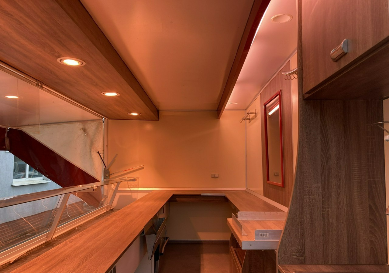 Inna Inny Przycze Autosklep wędli Gastronomiczna food truck foodtruck sklep 20 - Büfe karavan: fotoğraf 3 Inna Inny Przycze Autosklep wędli Gastronomiczna food truck foodtruck sklep 20 - Büfe karavan: fotoğraf 3