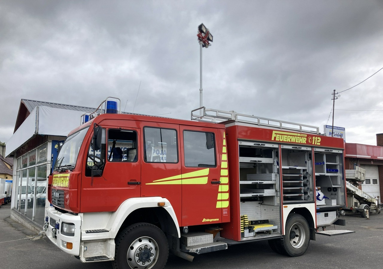 MAN Inny MAN MAN 15,250 Straż pożarna gaśnicza 9-osobowa 4X4 Wóz strażacki 2003 - İtfaiye aracı: fotoğraf 1 MAN Inny MAN MAN 15,250 Straż pożarna gaśnicza 9-osobowa 4X4 Wóz strażacki 2003 - İtfaiye aracı: fotoğraf 1