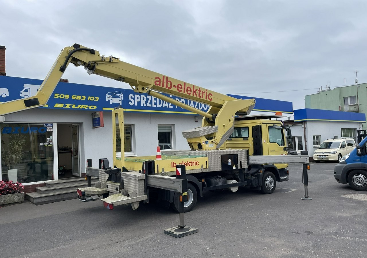 MAN Inny MAN Man TGL 8.180 Podnośnik koszowy 27m RUTHMANN T270 Zwyżka 2008 - Araç üzerine platform: fotoğraf 2 MAN Inny MAN Man TGL 8.180 Podnośnik koszowy 27m RUTHMANN T270 Zwyżka 2008 - Araç üzerine platform: fotoğraf 2