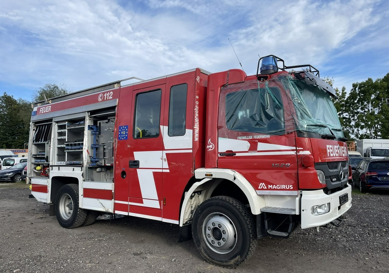 Mercedes-Benz Atego Mercedes Atego 1529 LF20 Straż Pożarna 4X4 Wóż Strażacki 6647km M201 - İtfaiye aracı: fotoğraf 4 Mercedes-Benz Atego Mercedes Atego 1529 LF20 Straż Pożarna 4X4 Wóż Strażacki 6647km M201 - İtfaiye aracı: fotoğraf 4