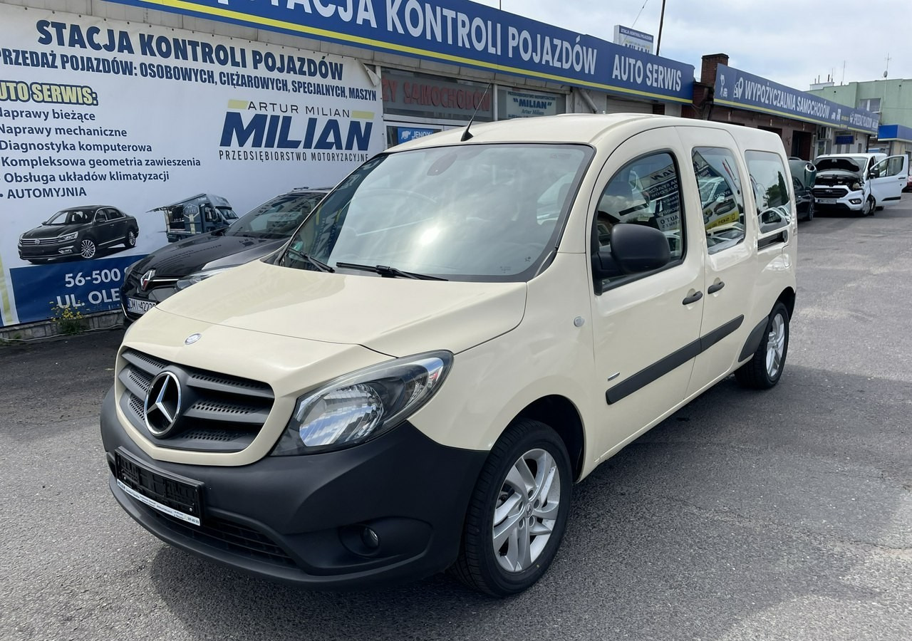 Mercedes-Benz Citan Citan Tourer Mercedes Citan 7-osob przewozu Niepełnosprawnych inwalida - Binek araba: fotoğraf 4 Mercedes-Benz Citan Citan Tourer Mercedes Citan 7-osob przewozu Niepełnosprawnych inwalida - Binek araba: fotoğraf 4