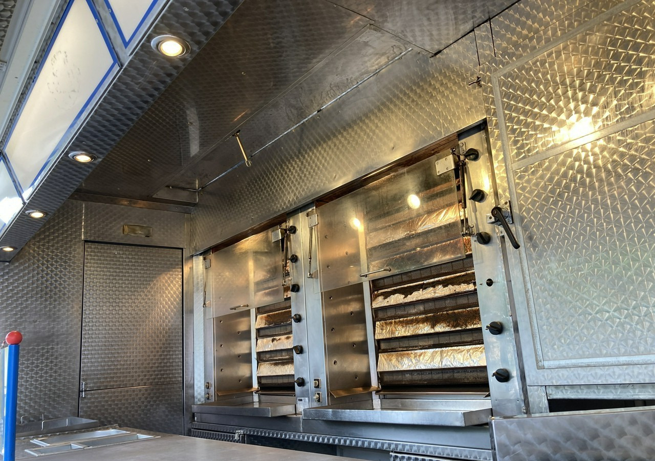 Mercedes-Benz Sprinter Autosklep Grill kurczak Gastronomiczny Food Truck Foodtruck sklep 20 - Gida kamyon: fotoğraf 3 Mercedes-Benz Sprinter Autosklep Grill kurczak Gastronomiczny Food Truck Foodtruck sklep 20 - Gida kamyon: fotoğraf 3