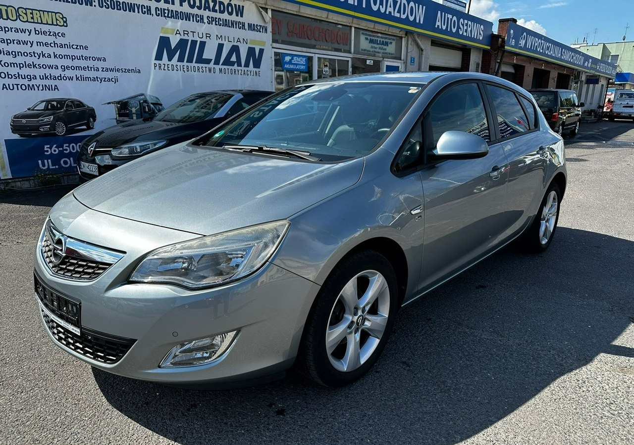 Opel Astra H Opel Astra 1.4-140KM Nowy silnik świeżo sprowadzony 2012 - Hatchback: fotoğraf 1 Opel Astra H Opel Astra 1.4-140KM Nowy silnik świeżo sprowadzony 2012 - Hatchback: fotoğraf 1