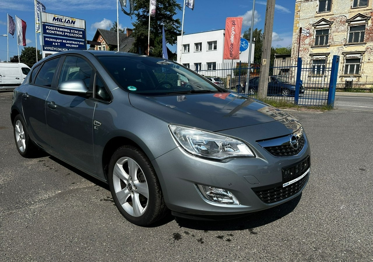 Opel Astra H Opel Astra 1.4-140KM Nowy silnik świeżo sprowadzony 2012 - Hatchback: fotoğraf 2 Opel Astra H Opel Astra 1.4-140KM Nowy silnik świeżo sprowadzony 2012 - Hatchback: fotoğraf 2