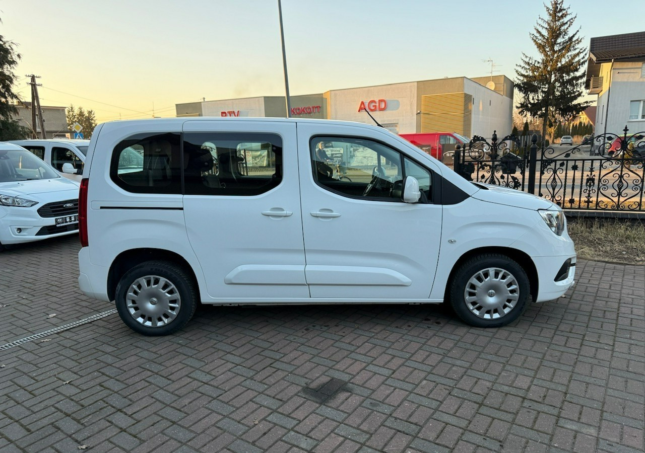 Binek araba Opel Combo IV Combo Life Combo do przewozu Niepełnosprawnych inwalida rampa Model 2021: fotoğraf 10