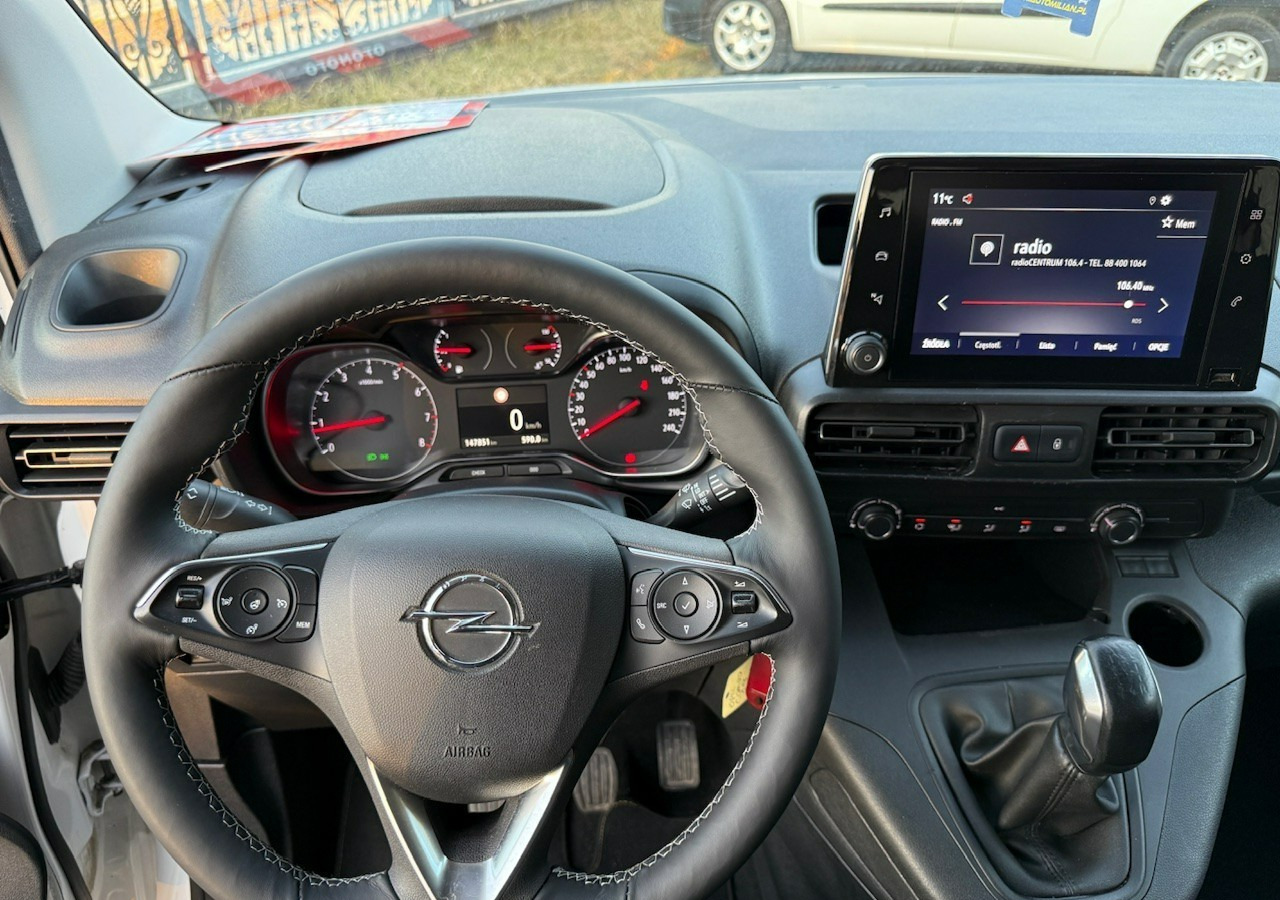 Binek araba Opel Combo IV Combo Life Combo do przewozu Niepełnosprawnych inwalida rampa Model 2021: fotoğraf 14