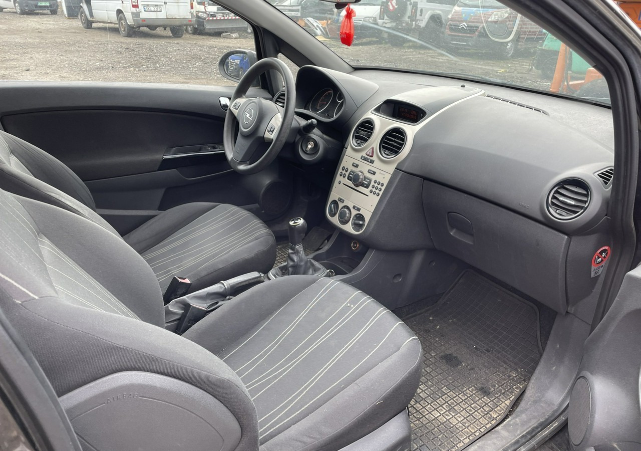 Opel Corsa D Opel Corsa 1,2-16V 80KM Klima 2008 - Hatchback: fotoğraf 2 Opel Corsa D Opel Corsa 1,2-16V 80KM Klima 2008 - Hatchback: fotoğraf 2