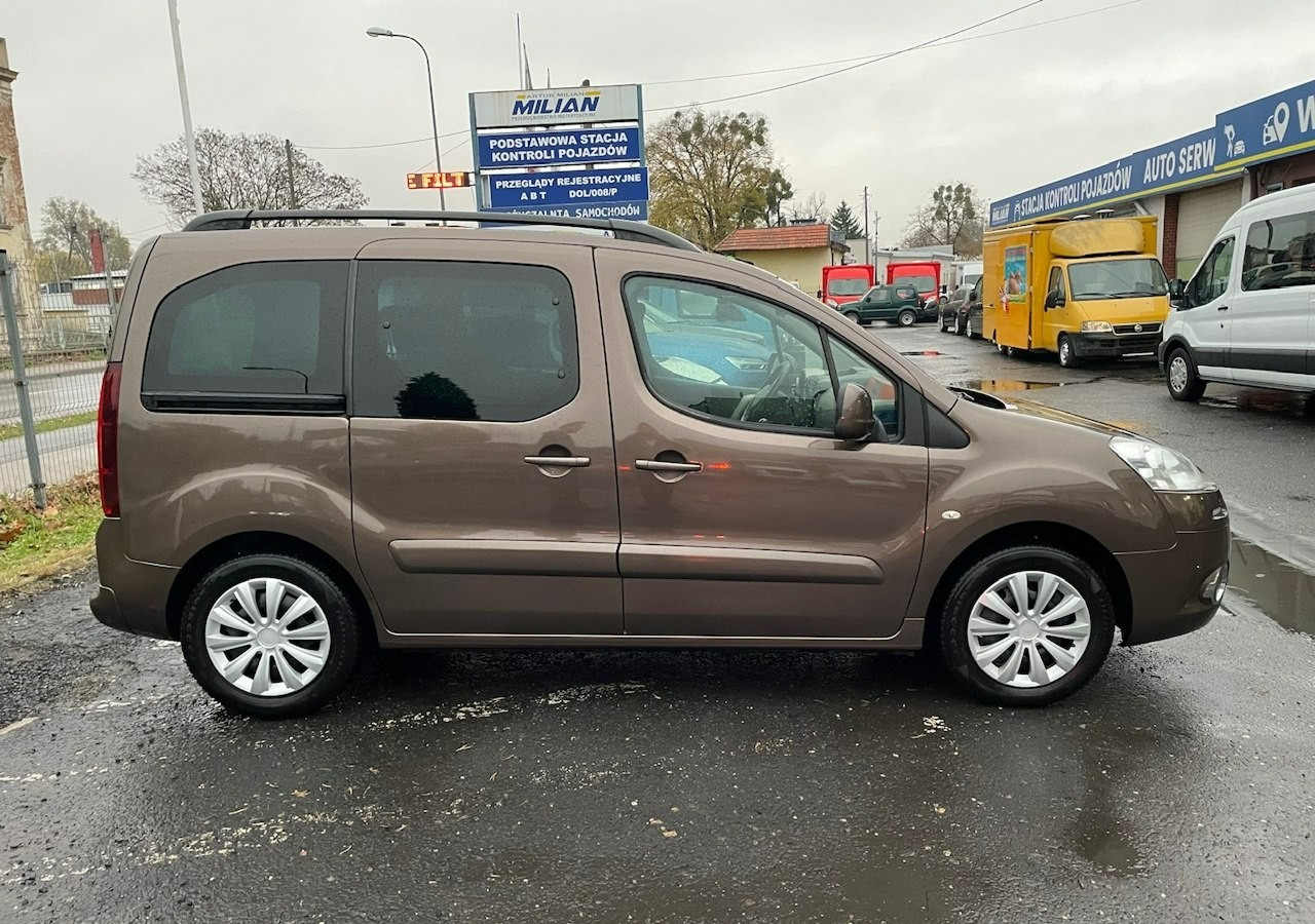 Peugeot Partner II Peugeot Partner Tepee 1.6 VTi 120KM Family Model 2013 - Station wagon: fotoğraf 5 Peugeot Partner II Peugeot Partner Tepee 1.6 VTi 120KM Family Model 2013 - Station wagon: fotoğraf 5