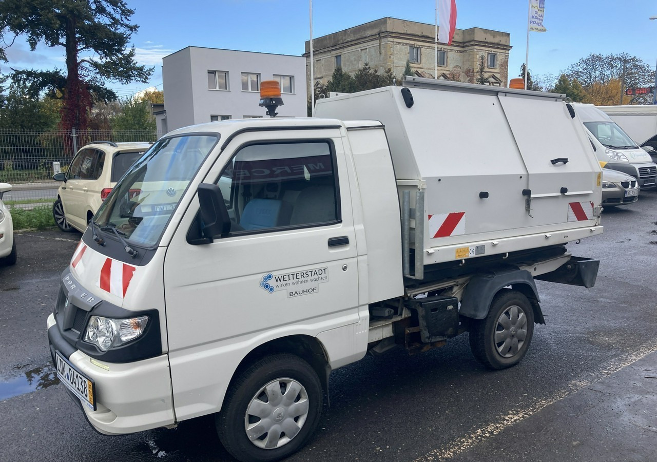 Piaggio Piaggio Porter Śmieciarka Wywrotka 2015 - Çöp kamyonu: fotoğraf 1 Piaggio Piaggio Porter Śmieciarka Wywrotka 2015 - Çöp kamyonu: fotoğraf 1