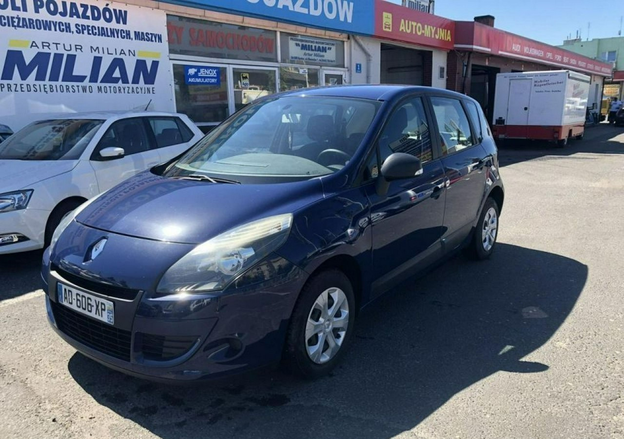 Renault Scenic II 1,5dci Expression KLIMA 98800km 2009 - Binek araba: fotoğraf 2 Renault Scenic II 1,5dci Expression KLIMA 98800km 2009 - Binek araba: fotoğraf 2
