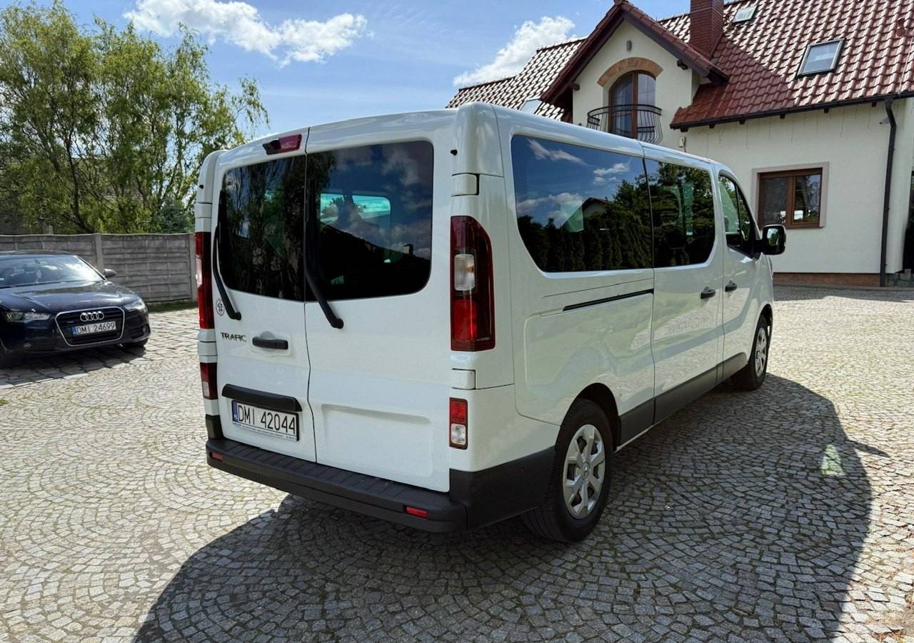 Renault Trafic III 2.0dci 110KM L2H1 LONG 9-osobowy 2xKlima Navi Kamera 2022 - Binek araba: fotoğraf 3 Renault Trafic III 2.0dci 110KM L2H1 LONG 9-osobowy 2xKlima Navi Kamera 2022 - Binek araba: fotoğraf 3