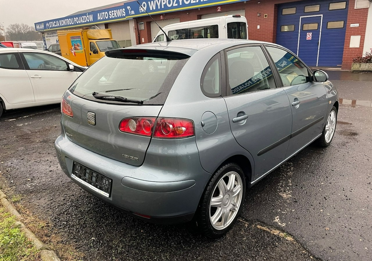 SEAT Ibiza IV 1,4 16V 75KM Sport Edition 1właściciel Klimatronik Alufelgi 2006 - Hatchback: fotoğraf 4 SEAT Ibiza IV 1,4 16V 75KM Sport Edition 1właściciel Klimatronik Alufelgi 2006 - Hatchback: fotoğraf 4