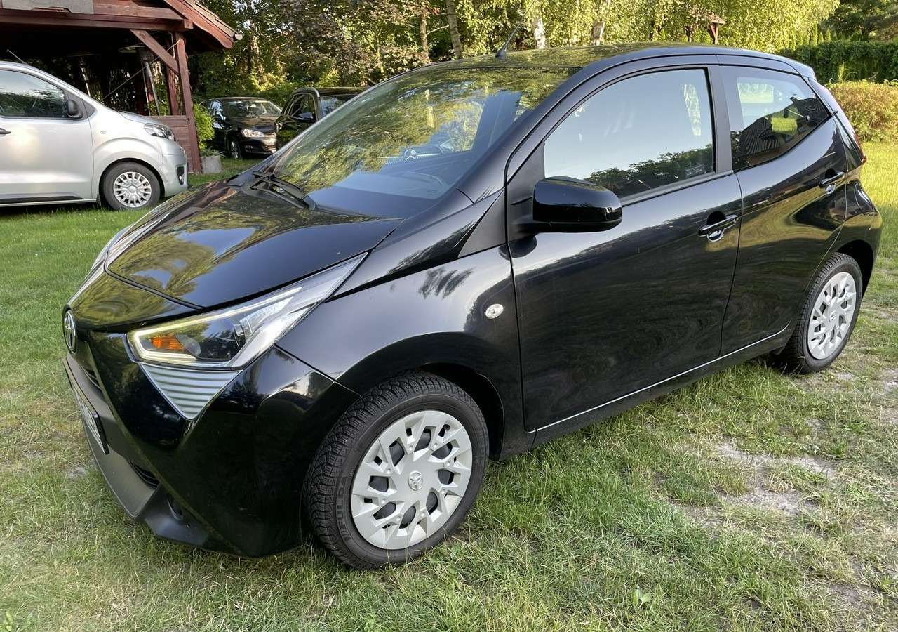Toyota Aygo II Toyota Aygo 1.0-16V Klima Salon PL 24651km Model 2021 - Hatchback: fotoğraf 2 Toyota Aygo II Toyota Aygo 1.0-16V Klima Salon PL 24651km Model 2021 - Hatchback: fotoğraf 2