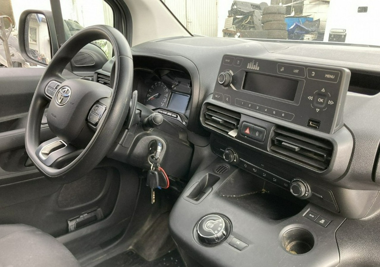 Toyota Inny Toyota - Panelvan: fotoğraf 3 Toyota Inny Toyota - Panelvan: fotoğraf 3