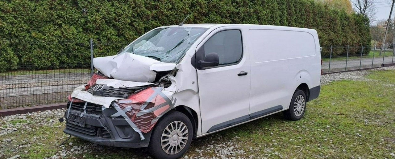 Toyota Proace Toyota Proace Maxi Klima chlodnia izoterma 2020 Salon PL - Frigorifik kamyonet: fotoğraf 1 Toyota Proace Toyota Proace Maxi Klima chlodnia izoterma 2020 Salon PL - Frigorifik kamyonet: fotoğraf 1