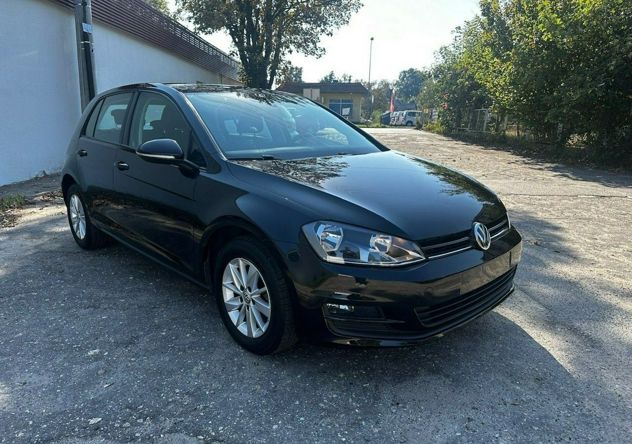 Volkswagen Golf VII VII 1,6 TDI 110KM 153TKM Klimatronik Navi Alu PDC 2015 Bez wkładu fi - Binek araba: fotoğraf 1 Volkswagen Golf VII VII 1,6 TDI 110KM 153TKM Klimatronik Navi Alu PDC 2015 Bez wkładu fi - Binek araba: fotoğraf 1