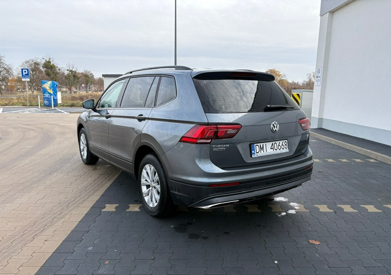 Volkswagen Tiguan II 1,4TSI 150KM 65tyśkm 7osobowy Comfort Tempomat ACC Klima Alu 2018 - SUV: fotoğraf 4 Volkswagen Tiguan II 1,4TSI 150KM 65tyśkm 7osobowy Comfort Tempomat ACC Klima Alu 2018 - SUV: fotoğraf 4