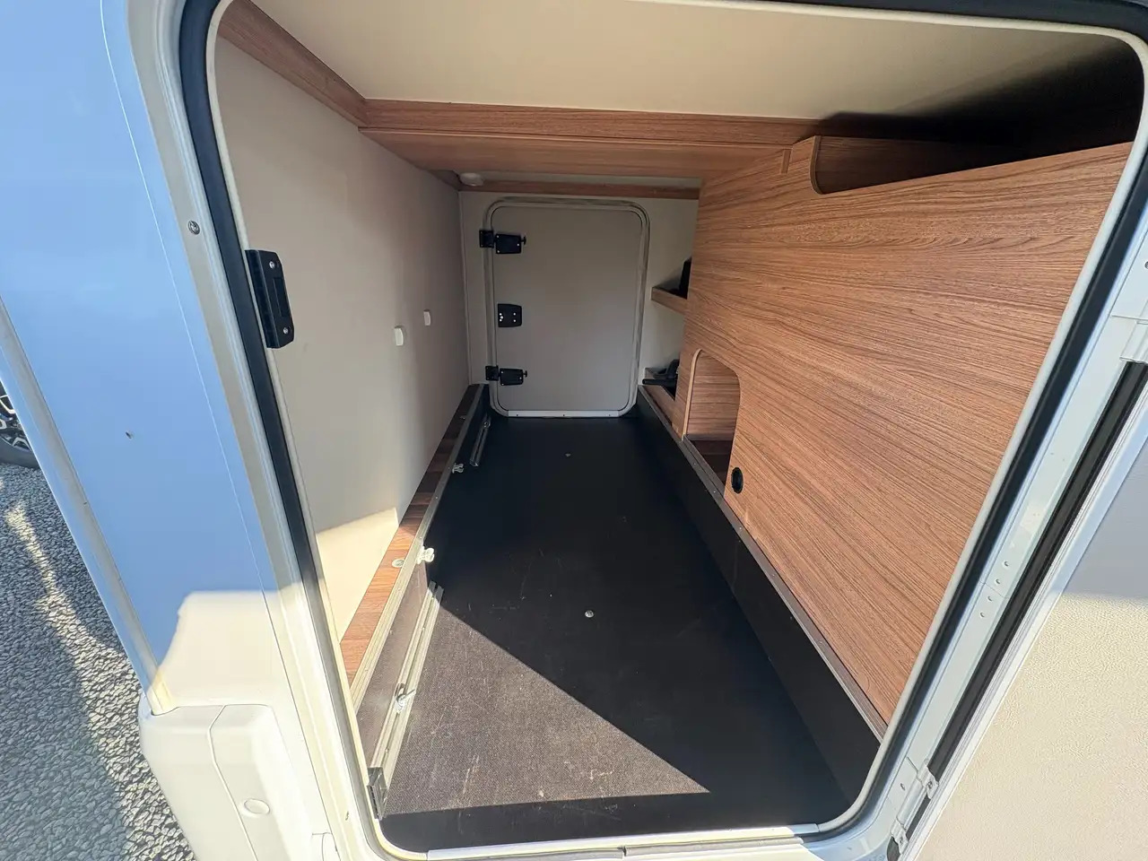 Weinsberg CaraCompact 600 MEG PEPPER finansal kiralama Weinsberg CaraCompact 600 MEG PEPPER: fotoğraf 8