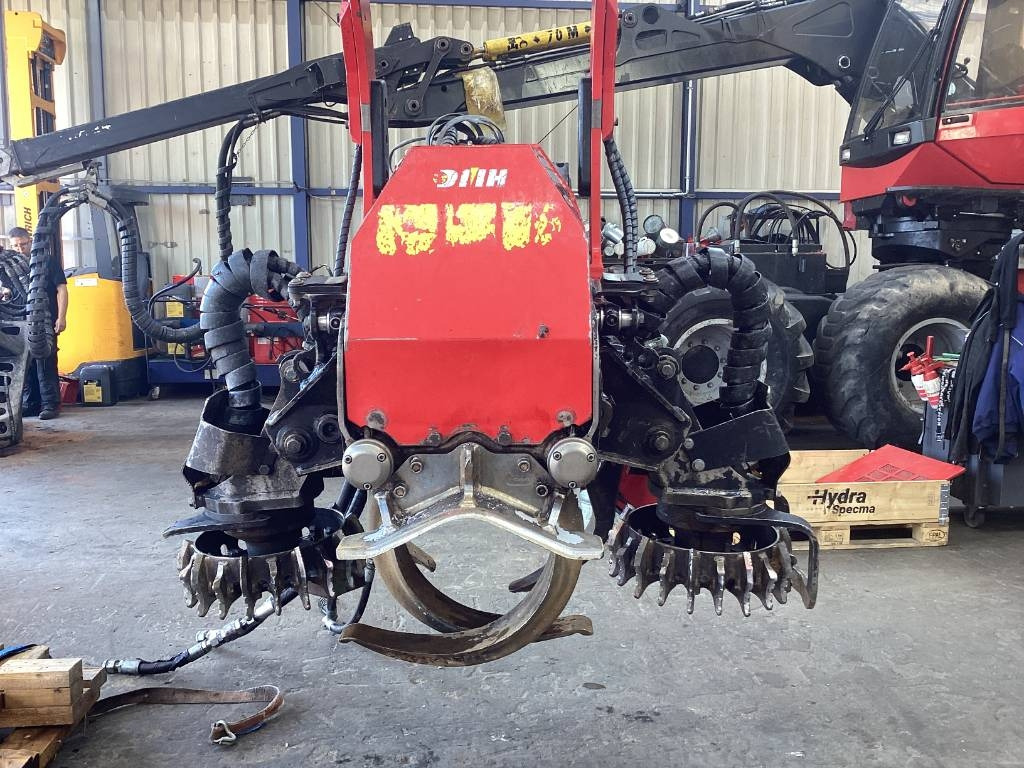 Komatsu C124 - Ağaç kesme makinası: fotoğraf 1 Komatsu C124 - Ağaç kesme makinası: fotoğraf 1