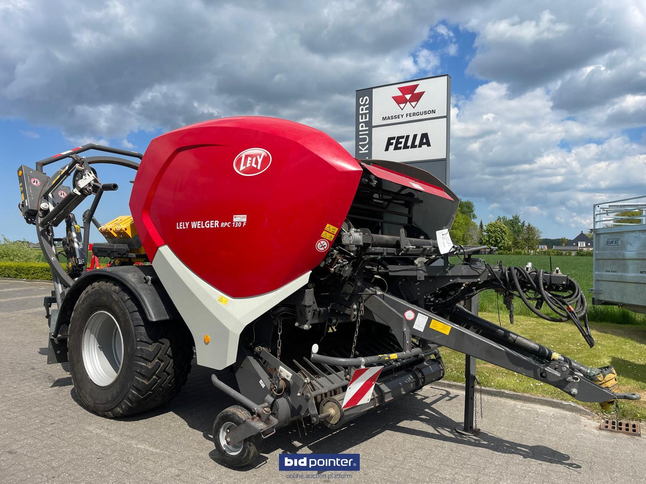Lely Welger RPC 130 F - Silindirik balya makinesi: fotoğraf 1 Lely Welger RPC 130 F - Silindirik balya makinesi: fotoğraf 1