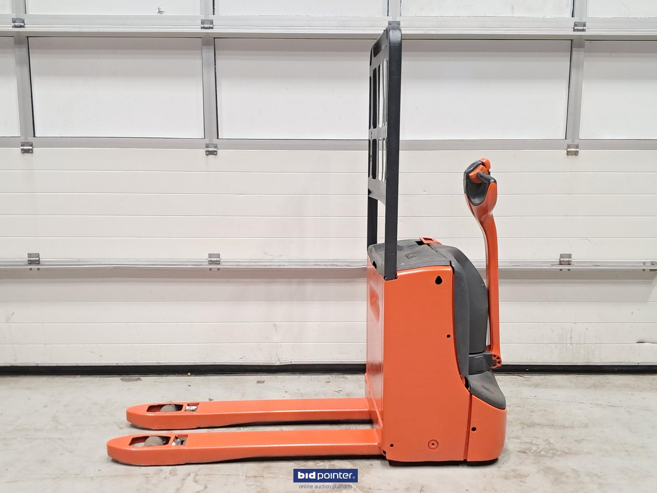 Linde T16 elektrische pompwagen - Kullanılan transpalet: fotoğraf 2 Linde T16 elektrische pompwagen - Kullanılan transpalet: fotoğraf 2