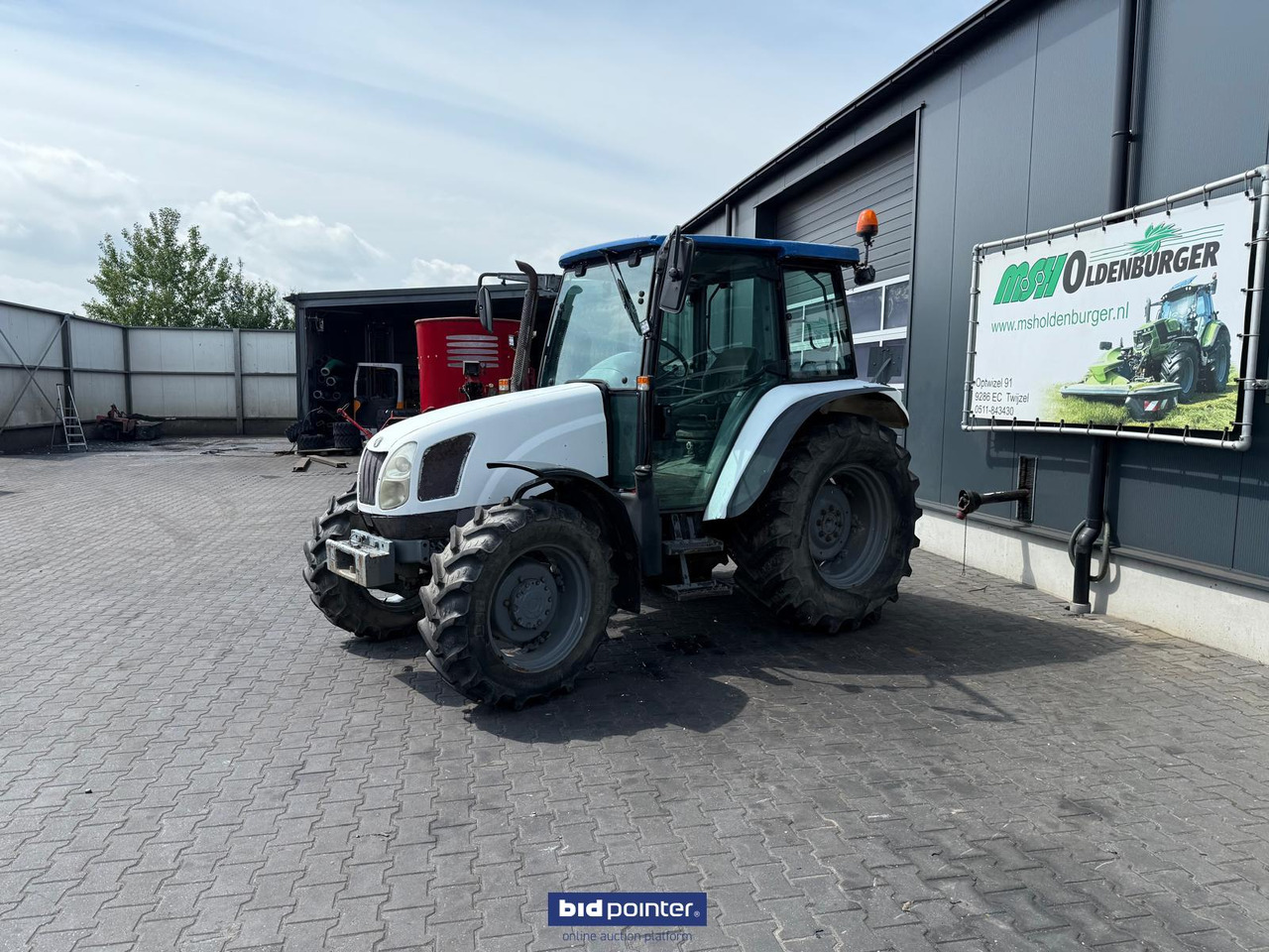 New Holland TL 70A - Traktör: fotoğraf 2 New Holland TL 70A - Traktör: fotoğraf 2