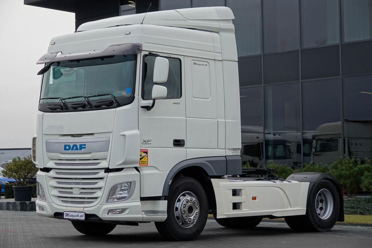 DAF XF 460 / SPACE CAB / EURO 6 / RETARDER / MAŁY PR - Çekici: fotoğraf 4 DAF XF 460 / SPACE CAB / EURO 6 / RETARDER / MAŁY PR - Çekici: fotoğraf 4