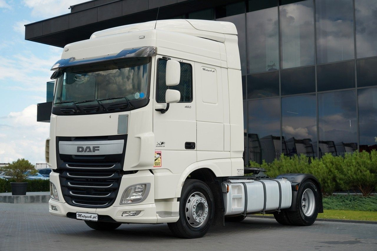 DAF XF 460 / SPACE CAB / PO KONTRAKCIE SERWISOWYM - Çekici: fotoğraf 1 DAF XF 460 / SPACE CAB / PO KONTRAKCIE SERWISOWYM - Çekici: fotoğraf 1