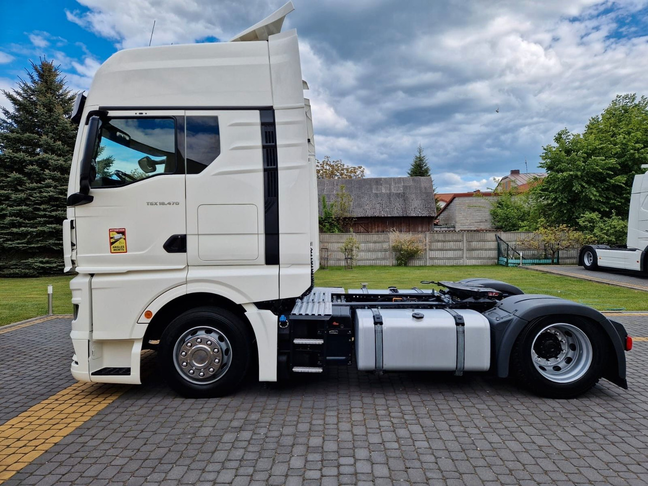 MAN TGX 18.470 / MEGA / XXL / LOWDECK / EURO 6 / - Çekici: fotoğraf 4 MAN TGX 18.470 / MEGA / XXL / LOWDECK / EURO 6 / - Çekici: fotoğraf 4