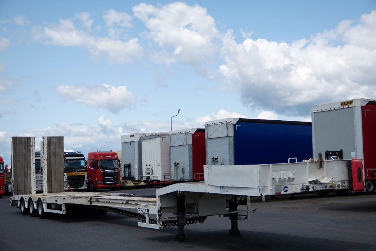 Faymonville NISKOPODWOZIE / STN-3A / ROZCIĄGANA / LAWETA / - Alçak çerçeveli platform dorse: fotoğraf 1 Faymonville NISKOPODWOZIE / STN-3A / ROZCIĄGANA / LAWETA / - Alçak çerçeveli platform dorse: fotoğraf 1