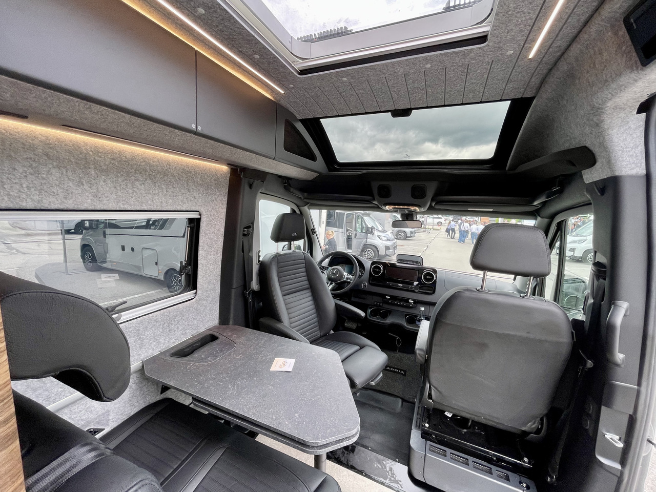 ADRIA Super Twin 600 SP - Camper van: fotoğraf 5 ADRIA Super Twin 600 SP - Camper van: fotoğraf 5